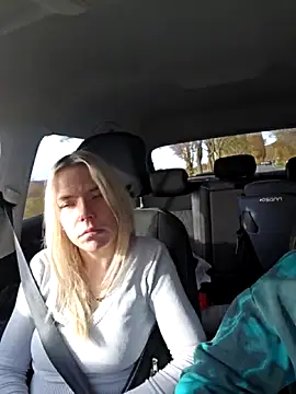 Snapshot of ademandjulia chatting on 13, 11, 2025 ademandjulia online show from 13, 11, 2025