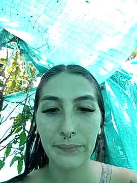 single mother indecent online show from 25, 4, 2026