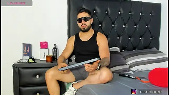 mikeblaree online show from 18, 4, 2026