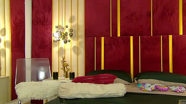 Snapshot of ChloeSins_ chatting on 29, 10, 2025 ChloeSins online show from 29, 10, 2025