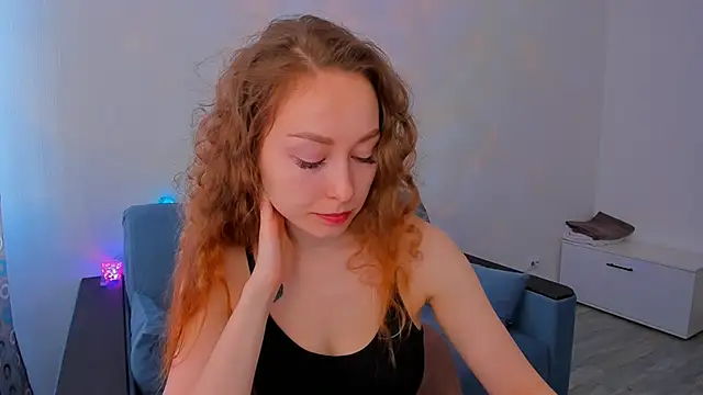 Snapshot of marilinaal chatting on 10, 2, 2025 marilinaal online show from 10, 2, 2025