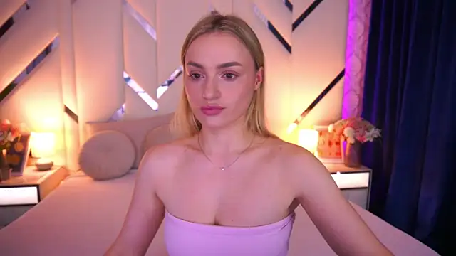Snapshot of LindsieGreyy chatting on 5, 6, 2026 LindsieGreyy online show from 5, 6, 2026