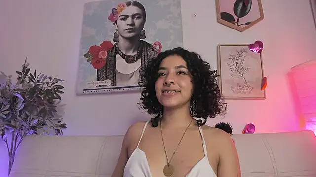 Dhalila  online show from 22, 2, 2025