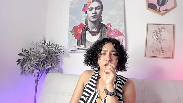 Dhalila  online show from 28, 2, 2025