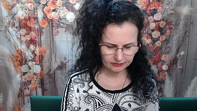 Miroslava Happi online show from 19, 4, 2026