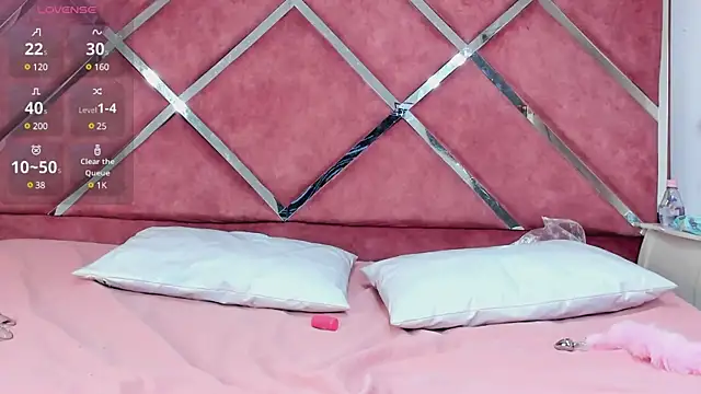 Snapshot of _JuliSweet_ chatting on 12, 3, 2025 JuliSweet online show from 12, 3, 2025