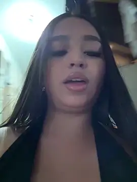 Snapshot of _JuliSweet_ chatting on 24, 11, 2025 JuliSweet online show from 24, 11, 2025