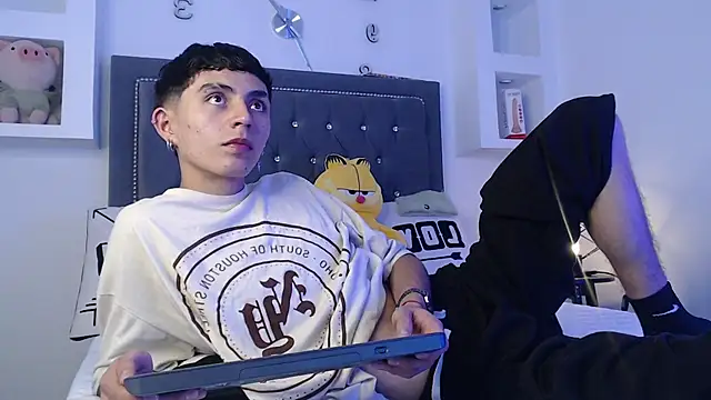 MaikyCooper online show from 13, 3, 2025