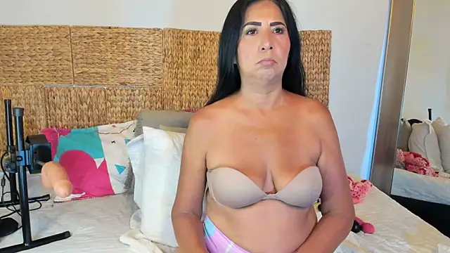 Jackiehmilf52 online show from 5, 6, 2026