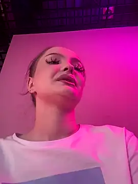 Snapshot of AlexaBright chatting on 9, 11, 2025 AlexaBright online show from 9, 11, 2025