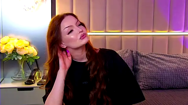 Snapshot of AlexaBright chatting on 25, 11, 2025 AlexaBright online show from 25, 11, 2025