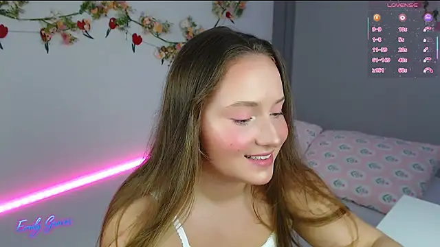 Snapshot of EmilyxxGraces chatting on 13, 5, 2026 EmilyxxGraces online show from 13, 5, 2026