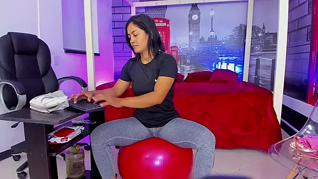 cristal crossfitx online show from 30, 6, 2026