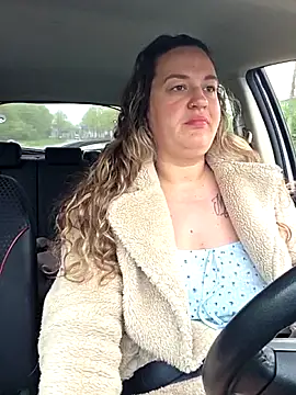 justtess online show from 24, 4, 2026