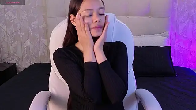 sara sharma  online show from 7, 10, 2025