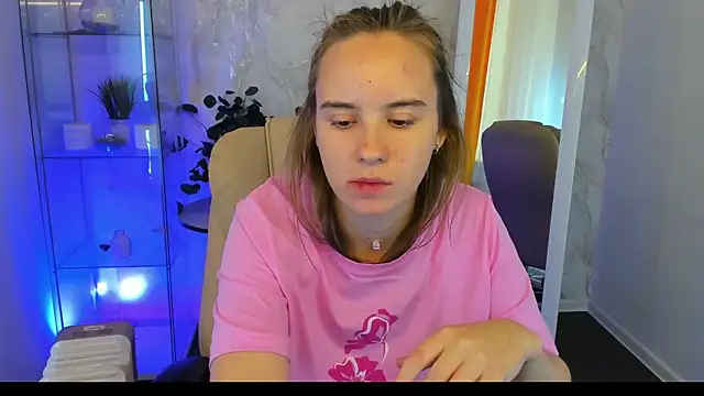 Lika 0ne online show from 2, 10, 2025