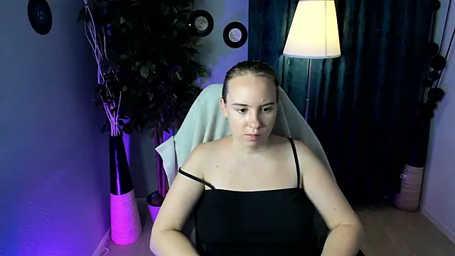Lika 0ne online show from 25, 7, 2026