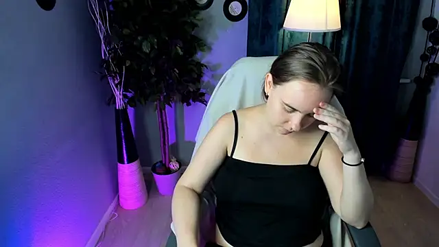 Lika 0ne online show from 27, 7, 2026