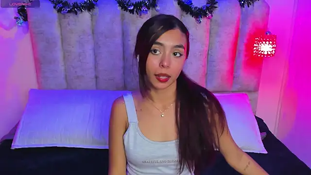 lanna brunette online show from 27, 10, 2025