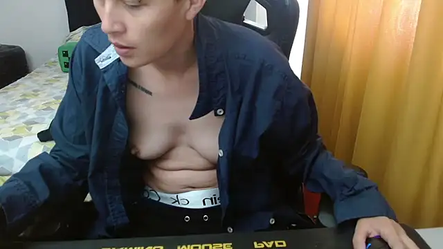 Snapshot of duo_peludoo chatting on 1, 7, 2026 duo peludoo online show from 1, 7, 2026
