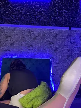 Snapshot of Scarlett-LS chatting on 12, 6, 2026 Scarlett-LS online show from 12, 6, 2026