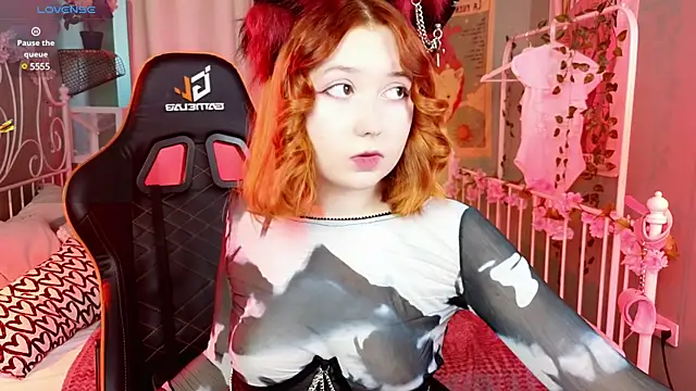 MizukiNoYoru online show from 9, 3, 2025