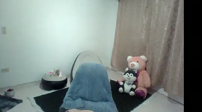 Hanna latinaa online show from 7, 3, 2025