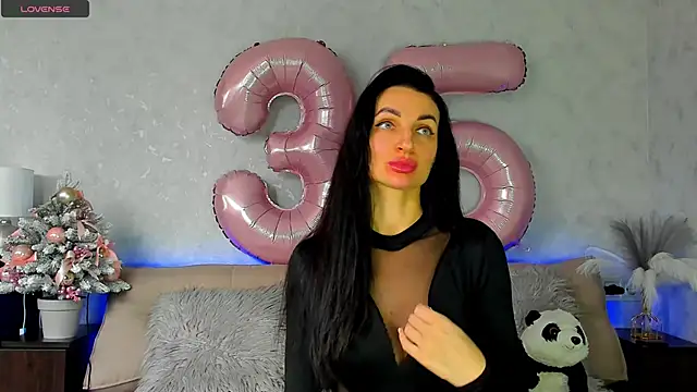 Tina Mart online show from 5, 12, 2025