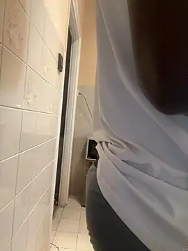 Snapshot of Budibudi5 chatting on 1, 3, 2025 Budibudi5 online show from 1, 3, 2025