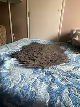 Snapshot of Budibudi5 chatting on 10, 10, 2025 Budibudi5 online show from 10, 10, 2025