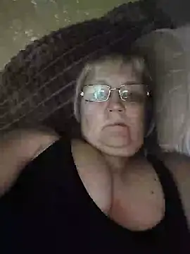Snapshot of Violet5364 chatting on 4, 5, 2026 Violet5364 online show from 4, 5, 2026
