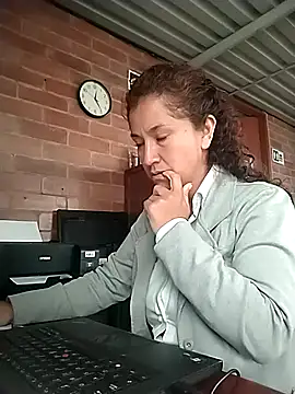 Cielo carpentier69 online show from 24, 4, 2026