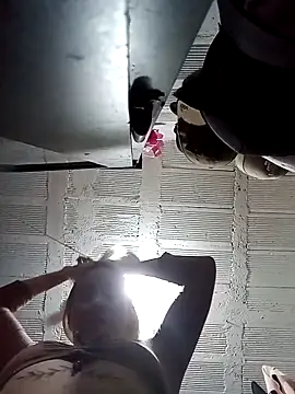 CandieGilson   online show from 21, 4, 2026