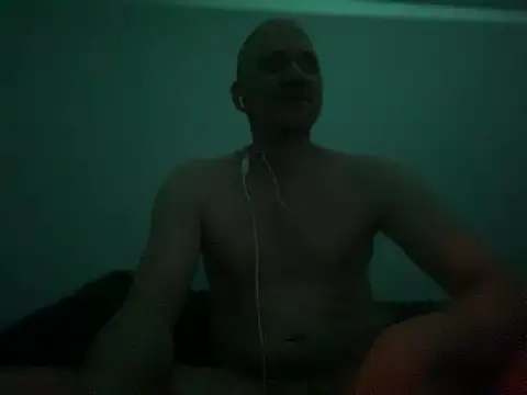 Snapshot of Krzysiekg123 chatting on 19, 2, 2025 Krzysiekg123 online show from 19, 2, 2025