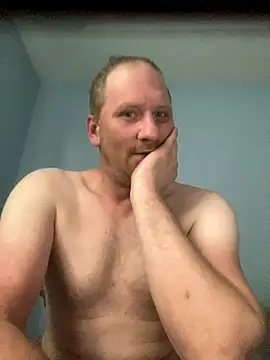 Snapshot of Krzysiekg123 chatting on 8, 11, 2025 Krzysiekg123 online show from 8, 11, 2025