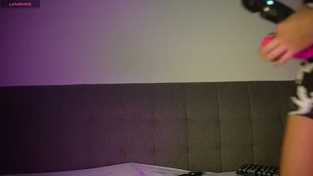 Snapshot of Vaniluu_9 chatting on 28, 2, 2025 Vaniluu 9 online show from 28, 2, 2025