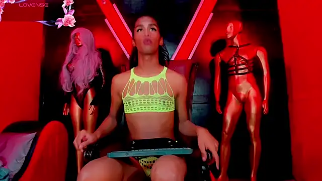 katha Crawford online show from 4, 3, 2025