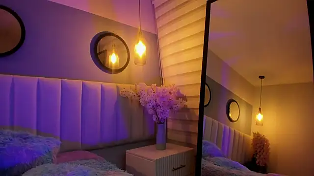 Snapshot of alice_lodge chatting on 6, 11, 2025 alice lodge online show from 6, 11, 2025