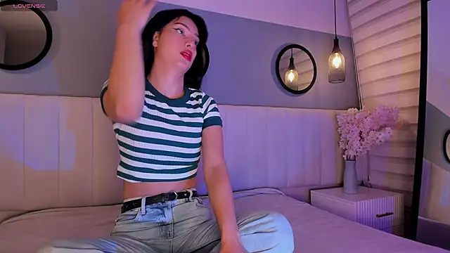 Snapshot of alice_lodge chatting on 20, 11, 2025 alice lodge online show from 20, 11, 2025