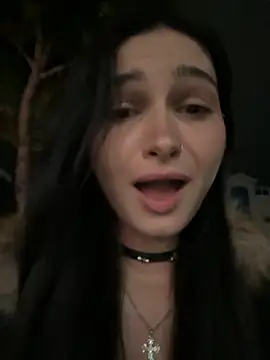 Snapshot of lunalovelee chatting on 9, 10, 2025 lunalovelee online show from 9, 10, 2025