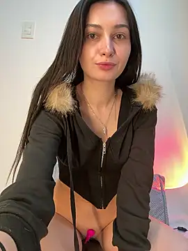 Snapshot of lunalovelee chatting on 14, 12, 2025 lunalovelee online show from 14, 12, 2025