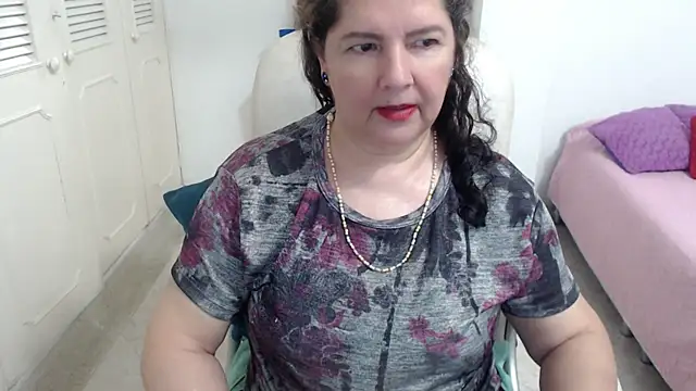 leonela 69 online show from 28, 4, 2026