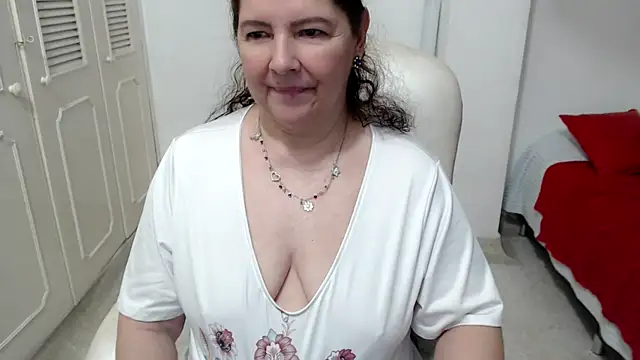 leonela 69 online show from 11, 6, 2026