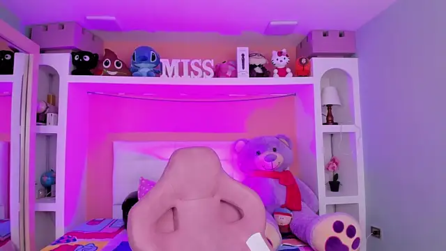 miss   megan online show from 24, 4, 2026