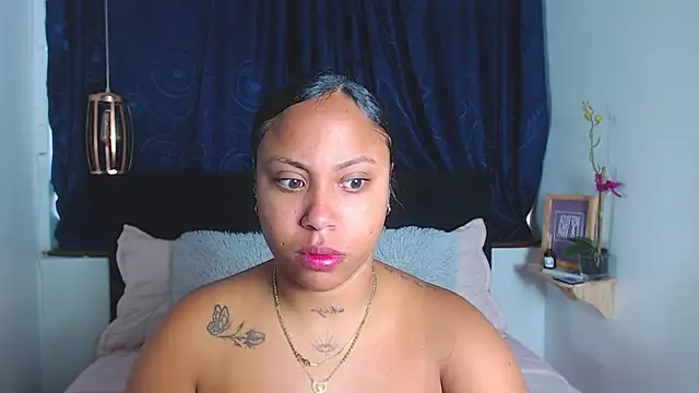 Snapshot of rebeka_kenye chatting on 18, 2, 2025 rebeka kenye online show from 18, 2, 2025