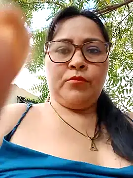 Snapshot of promiscuous-indecent-momm chatting on 19, 3, 2025 promiscuous-indecent-momm online show from 19, 3, 2025