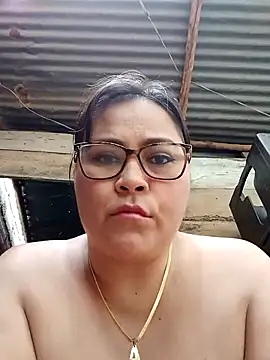 Snapshot of promiscuous-indecent-momm chatting on 20, 3, 2025 promiscuous-indecent-momm online show from 20, 3, 2025