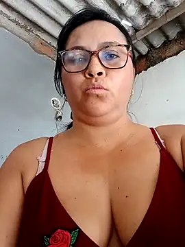 Snapshot of promiscuous-indecent-momm chatting on 14, 9, 2025 promiscuous-indecent-momm online show from 14, 9, 2025