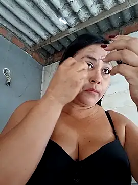 Snapshot of promiscuous-indecent-momm chatting on 22, 9, 2025 promiscuous-indecent-momm online show from 22, 9, 2025