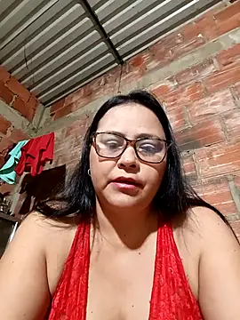 Snapshot of promiscuous-indecent-momm chatting on 22, 12, 2025 promiscuous-indecent-momm online show from 22, 12, 2025